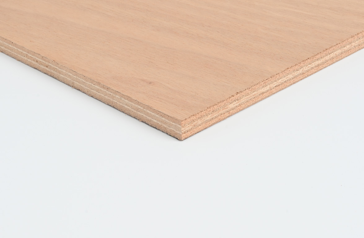 Okoumé krydsfiner B/BB, FSC 100%